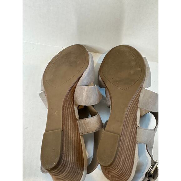 Franco Sarto Size 9 Gray Silver Leather Wedge Dania Strap Sandals Beach Vacation - Picture 11 of 14